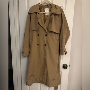 Abercrombie & Fitch Beige Trench Coat